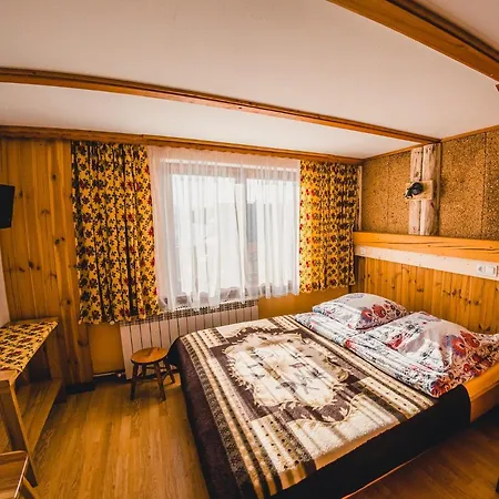 Dom Wypoczynkowy Stoch Madry Bed & Breakfast 3*